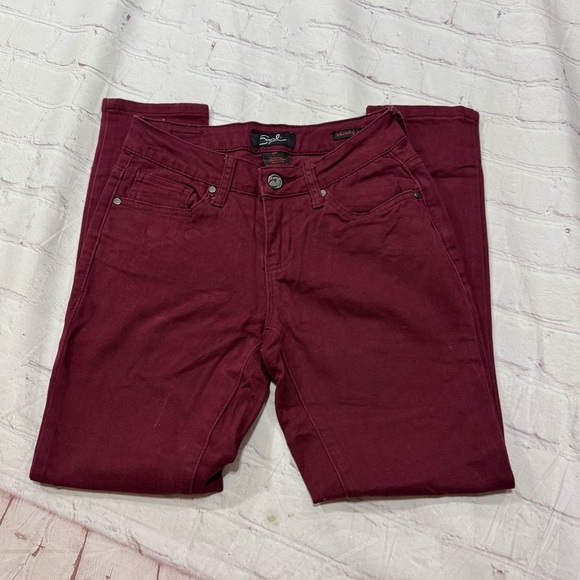 EARL JEANS “skinny ankle” fit Women’s  Burgundy Skinny Jeans size 2 GUC - Picture 3 of 16
